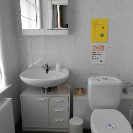 An Officers House B&B 브뤼헤