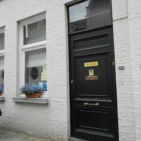 B&B An Officers House